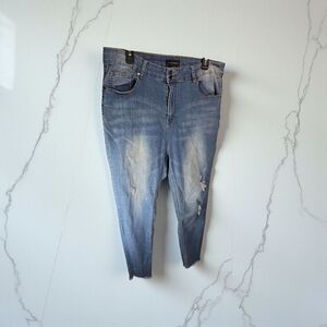 Classic Blue Cropped Jeans